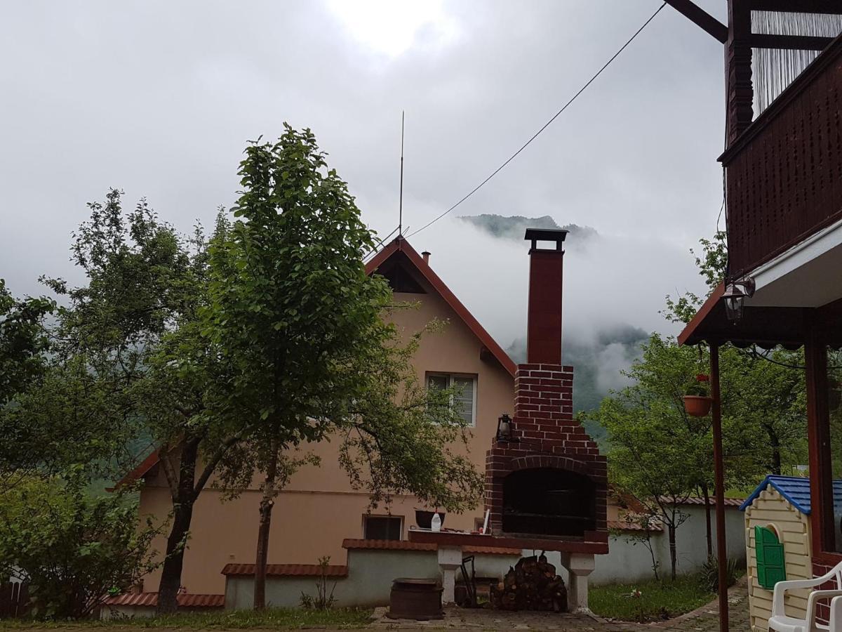 Вілла Casa Colt De Rai Брезой Екстер'єр фото